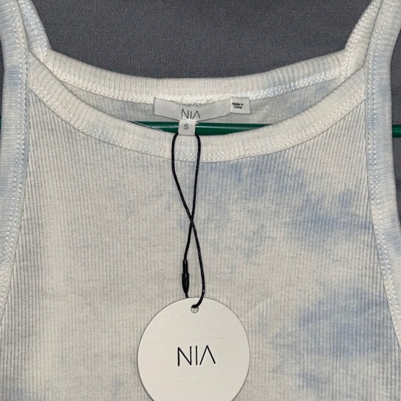 NIA The Brand Women White Blue Tie Dye Ribbed Cropped Tank Top New Size S - Picture 2 of 5